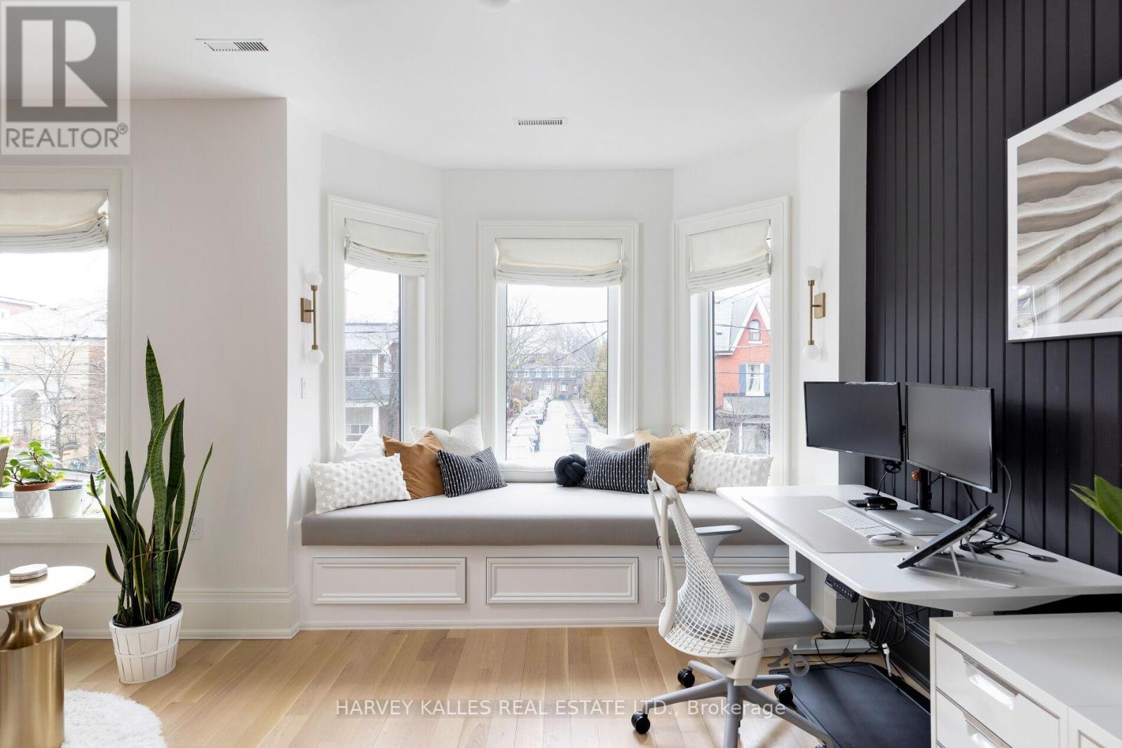 38 Sorauren Avenue, Toronto, Ontario  M6R 2C7 - Photo 34 - W12965230