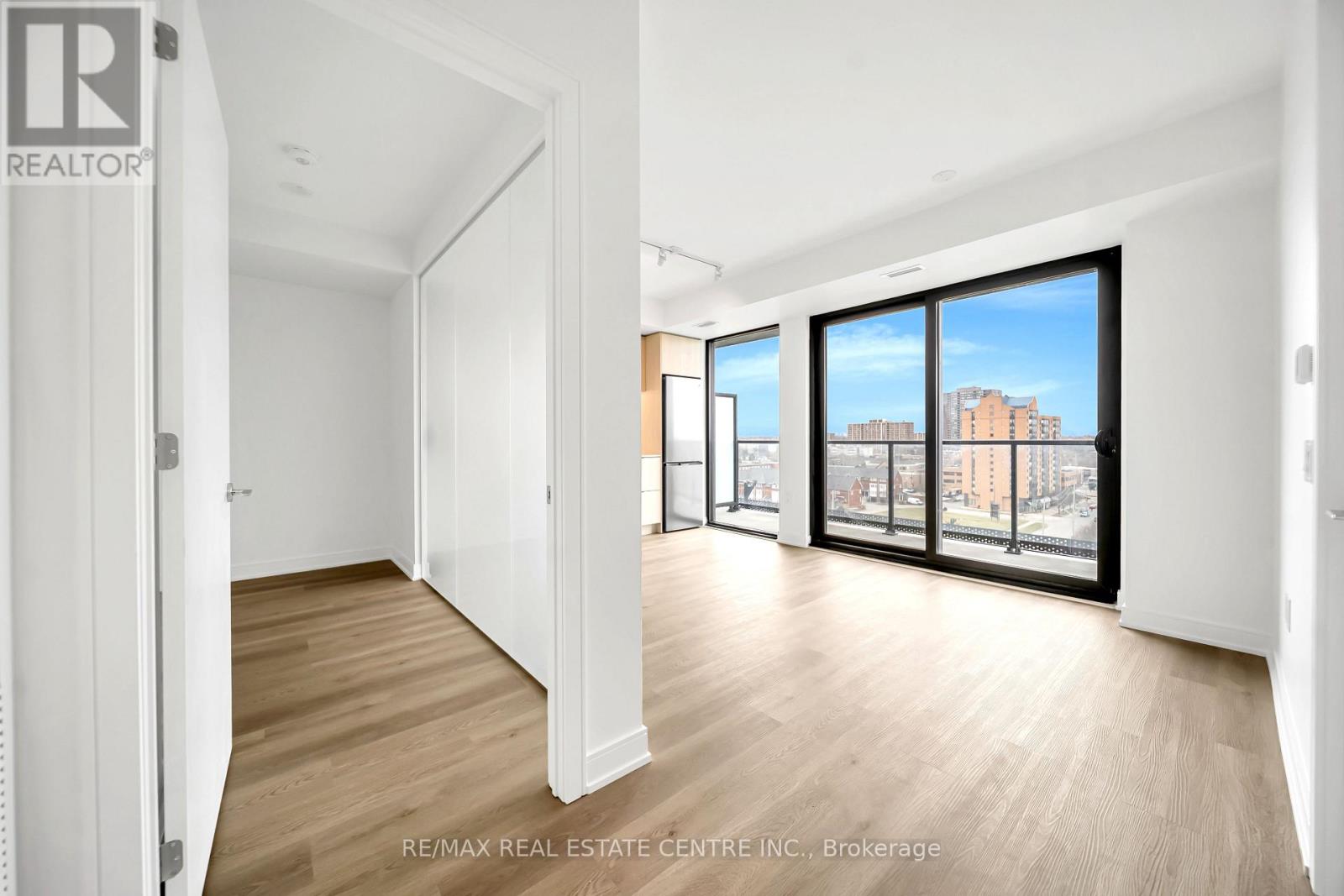 918 - 3009 Novar Road, Mississauga, Ontario  L5B 0P9 - Photo 18 - W12965264