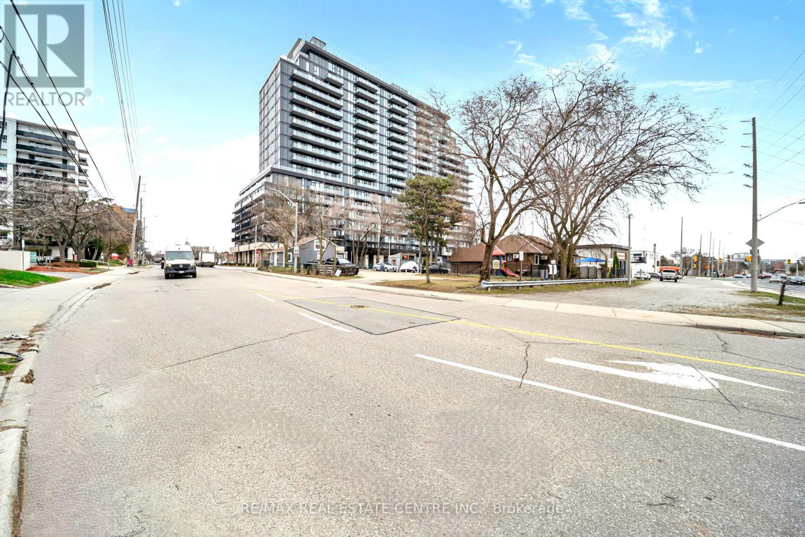 918 - 3009 Novar Road, Mississauga, Ontario  L5B 0P9 - Photo 8 - W12965264