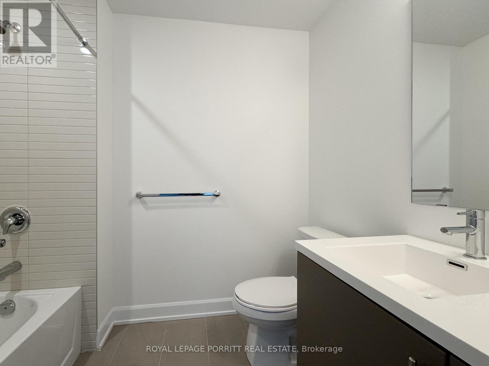 405 - 3220 William Coltson Avenue, Oakville, Ontario  L6H 7X9 - Photo 22 - W12965288