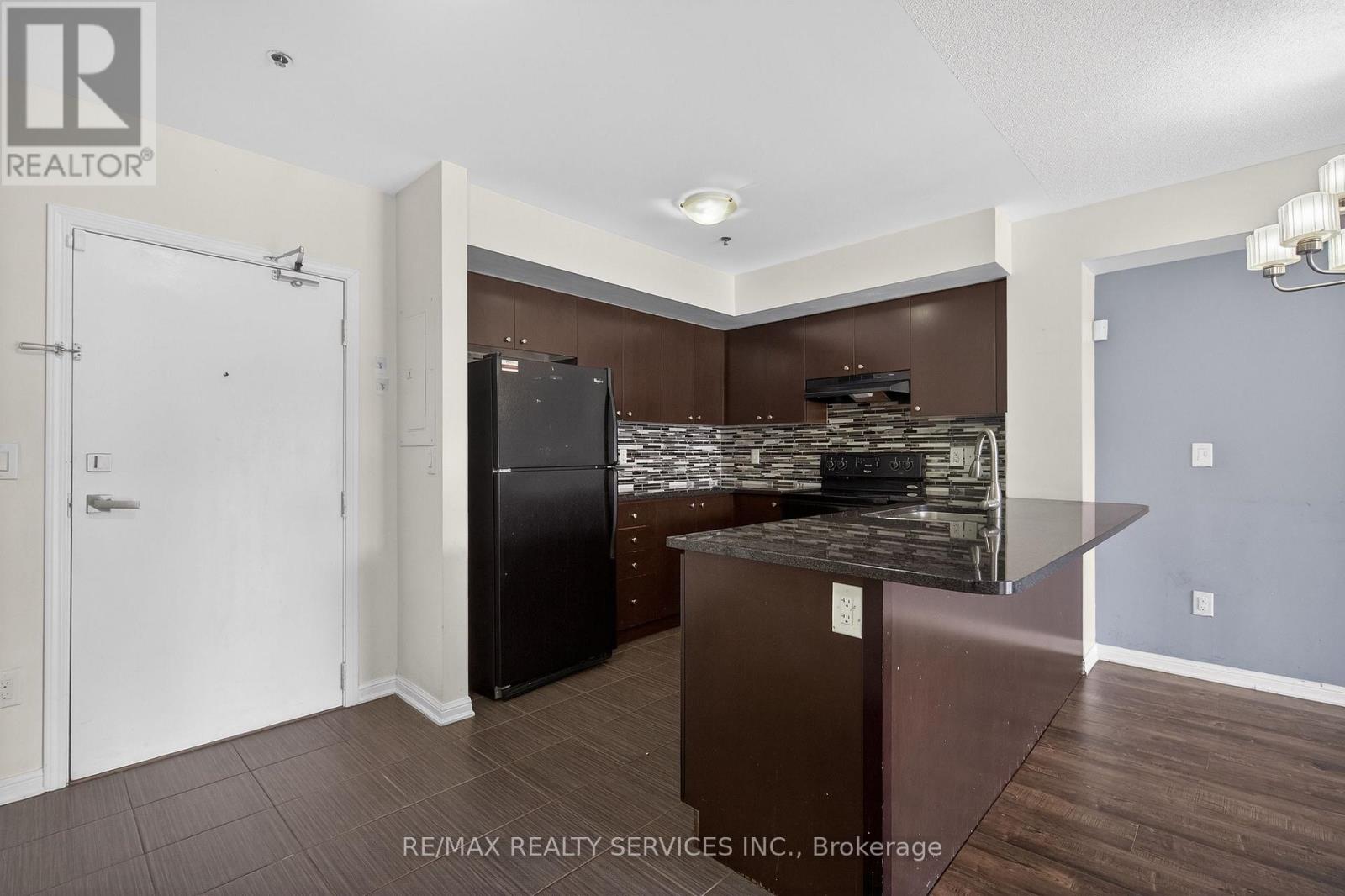 301 - 70 Baycliffe Crescent, Brampton, Ontario  L7A 0Z5 - Photo 19 - W12965318