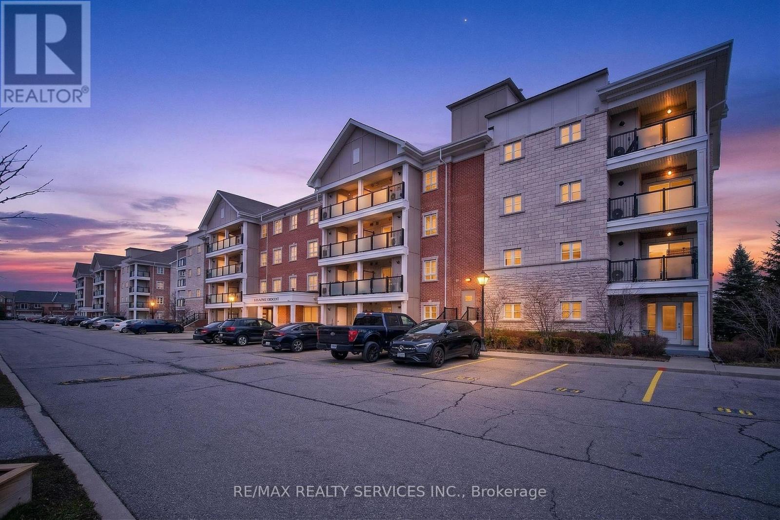 301 - 70 Baycliffe Crescent, Brampton, Ontario  L7A 0Z5 - Photo 2 - W12965318