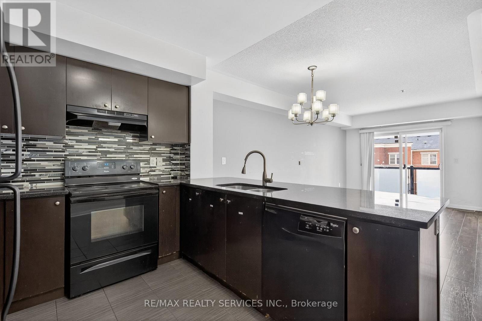 301 - 70 Baycliffe Crescent, Brampton, Ontario  L7A 0Z5 - Photo 22 - W12965318