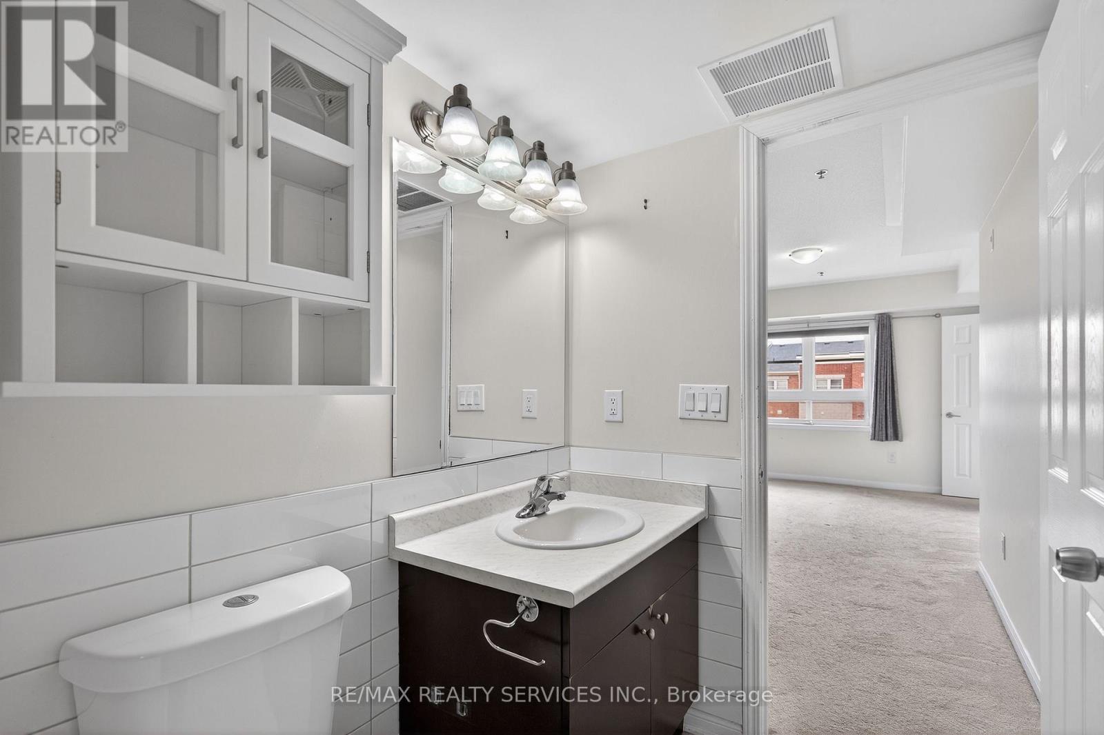 301 - 70 Baycliffe Crescent, Brampton, Ontario  L7A 0Z5 - Photo 40 - W12965318