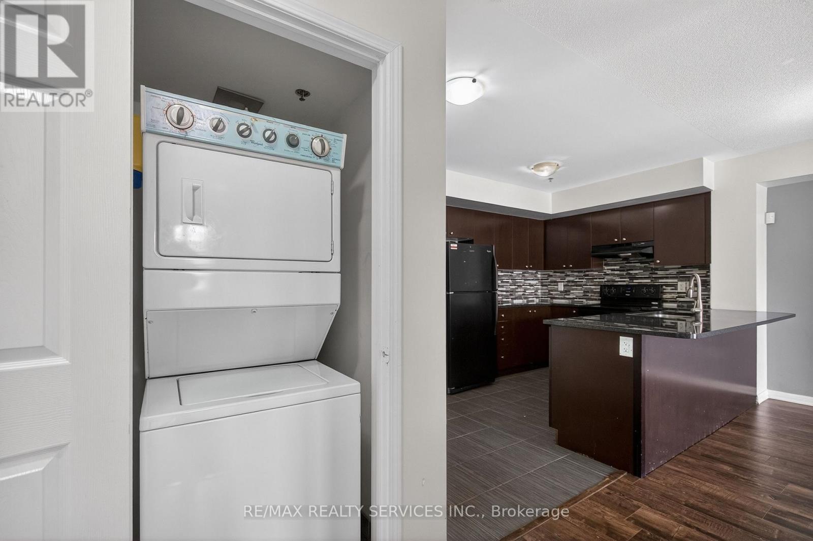 301 - 70 Baycliffe Crescent, Brampton, Ontario  L7A 0Z5 - Photo 49 - W12965318