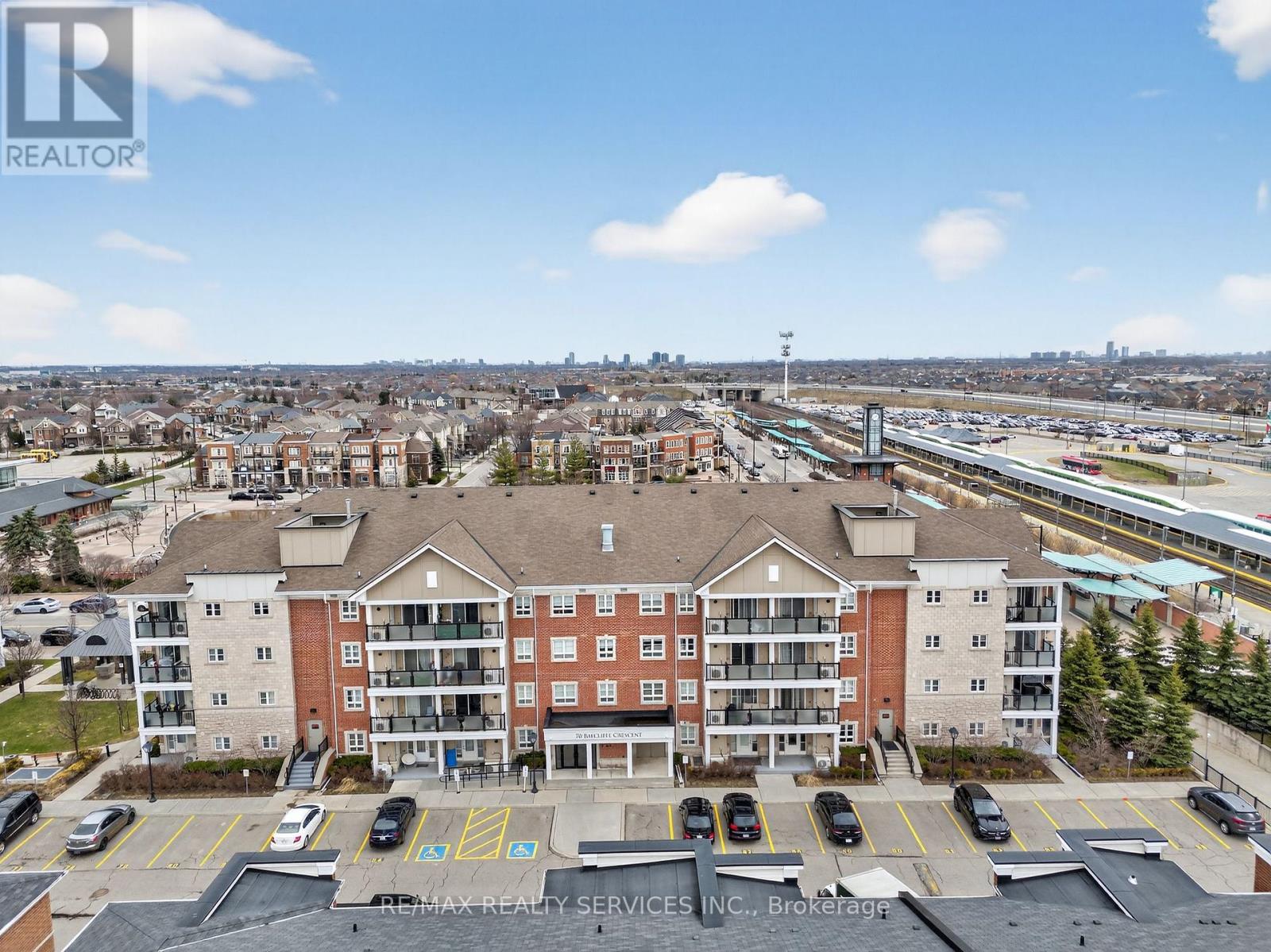 301 - 70 Baycliffe Crescent, Brampton, Ontario  L7A 0Z5 - Photo 6 - W12965318