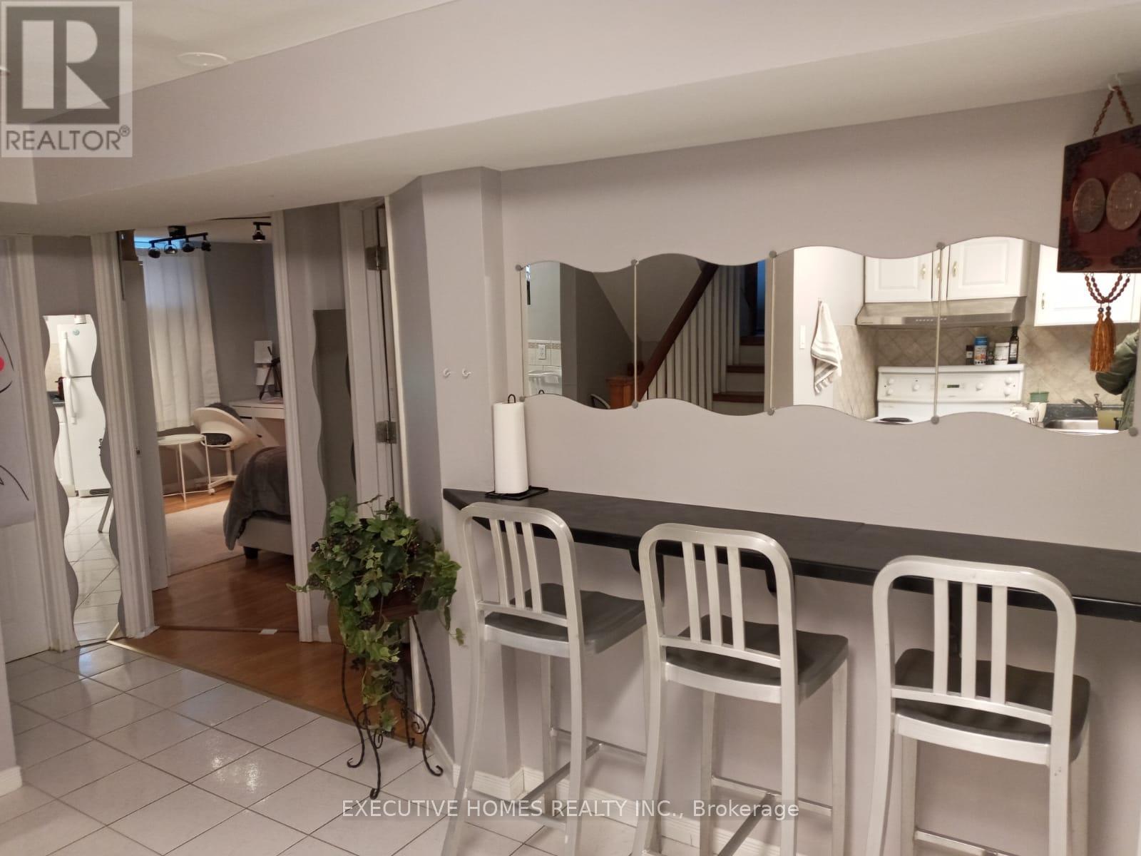 Basement - 1165 Ogden Avenue, Mississauga, Ontario  L5E 2G8 - Photo 6 - W12965324