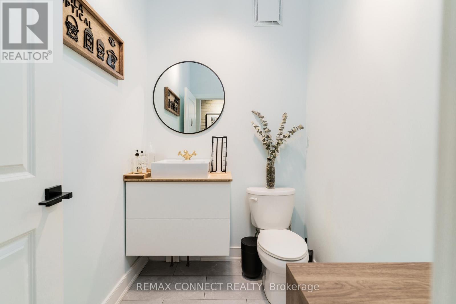 359 Roncesvalles Avenue, Toronto, Ontario  M6R 2M8 - Photo 27 - W12965338