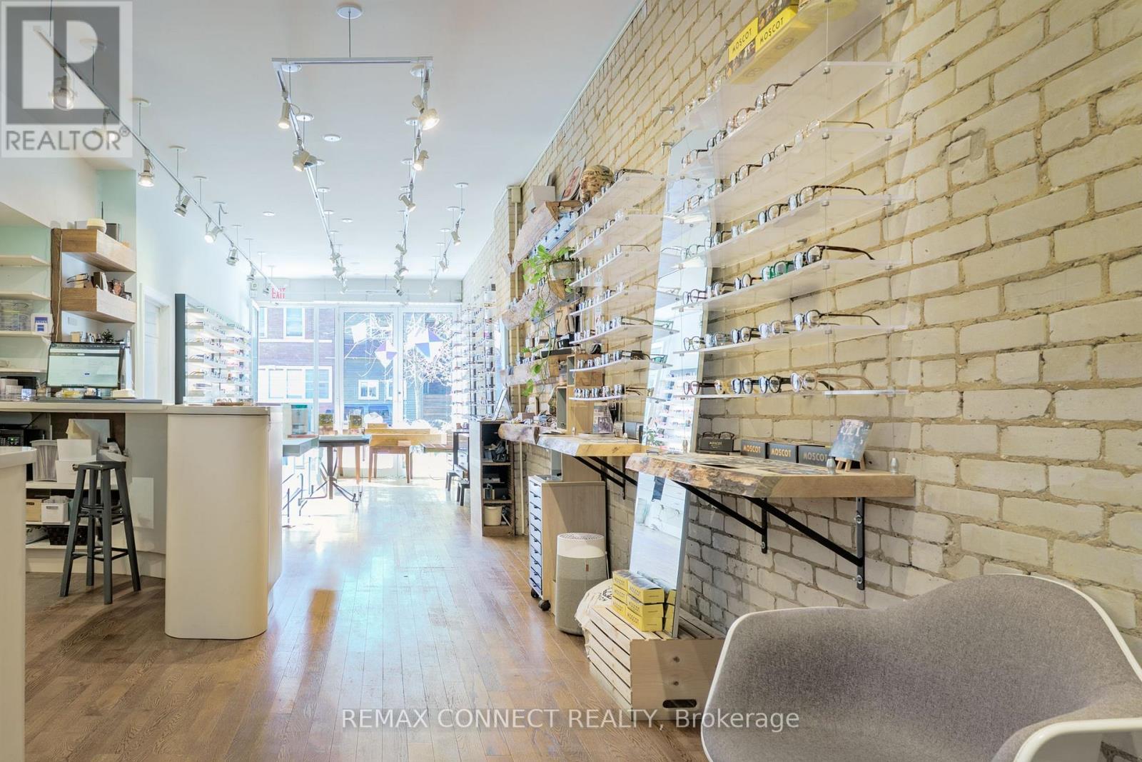 359 Roncesvalles Avenue, Toronto, Ontario  M6R 2M8 - Photo 6 - W12965338