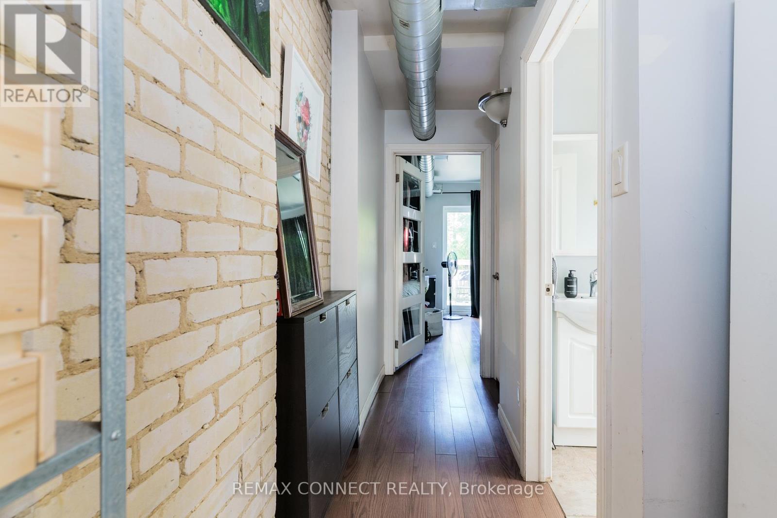 359 Roncesvalles Avenue, Toronto, Ontario  M6R 2M8 - Photo 8 - W12965338