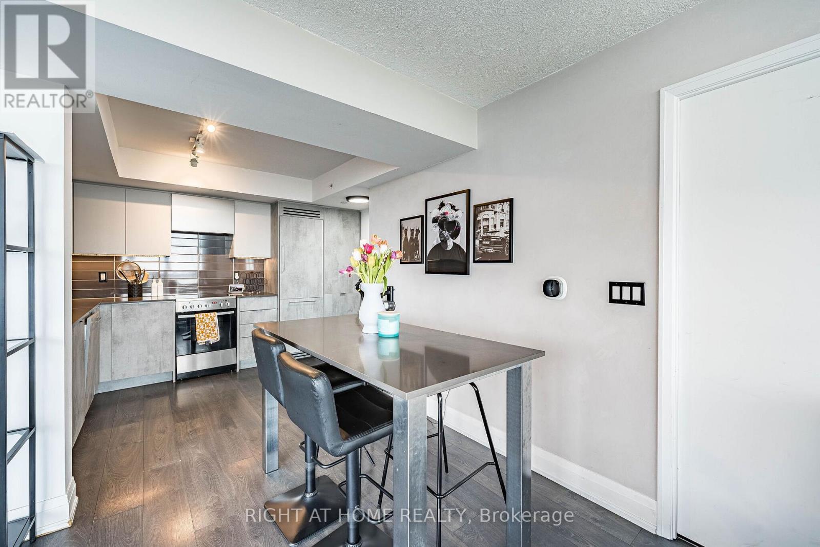 1309 - 30 Gibbs Road, Toronto, Ontario  M9B 0E4 - Photo 10 - W12965344