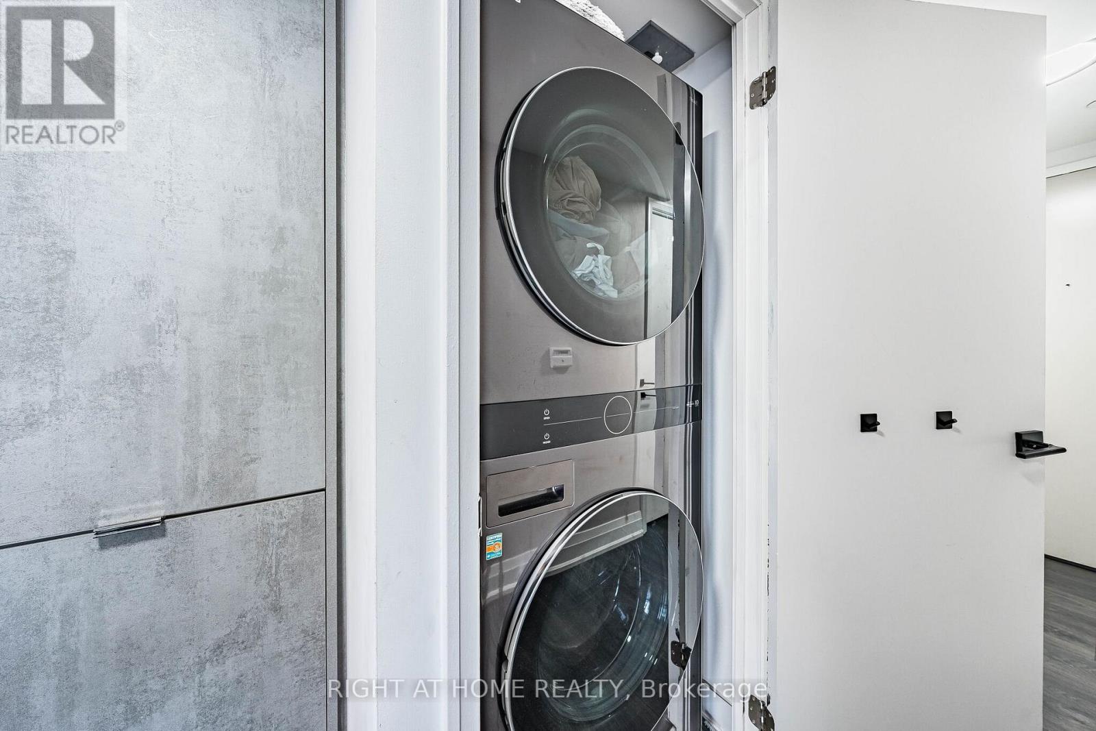 1309 - 30 Gibbs Road, Toronto, Ontario  M9B 0E4 - Photo 29 - W12965344