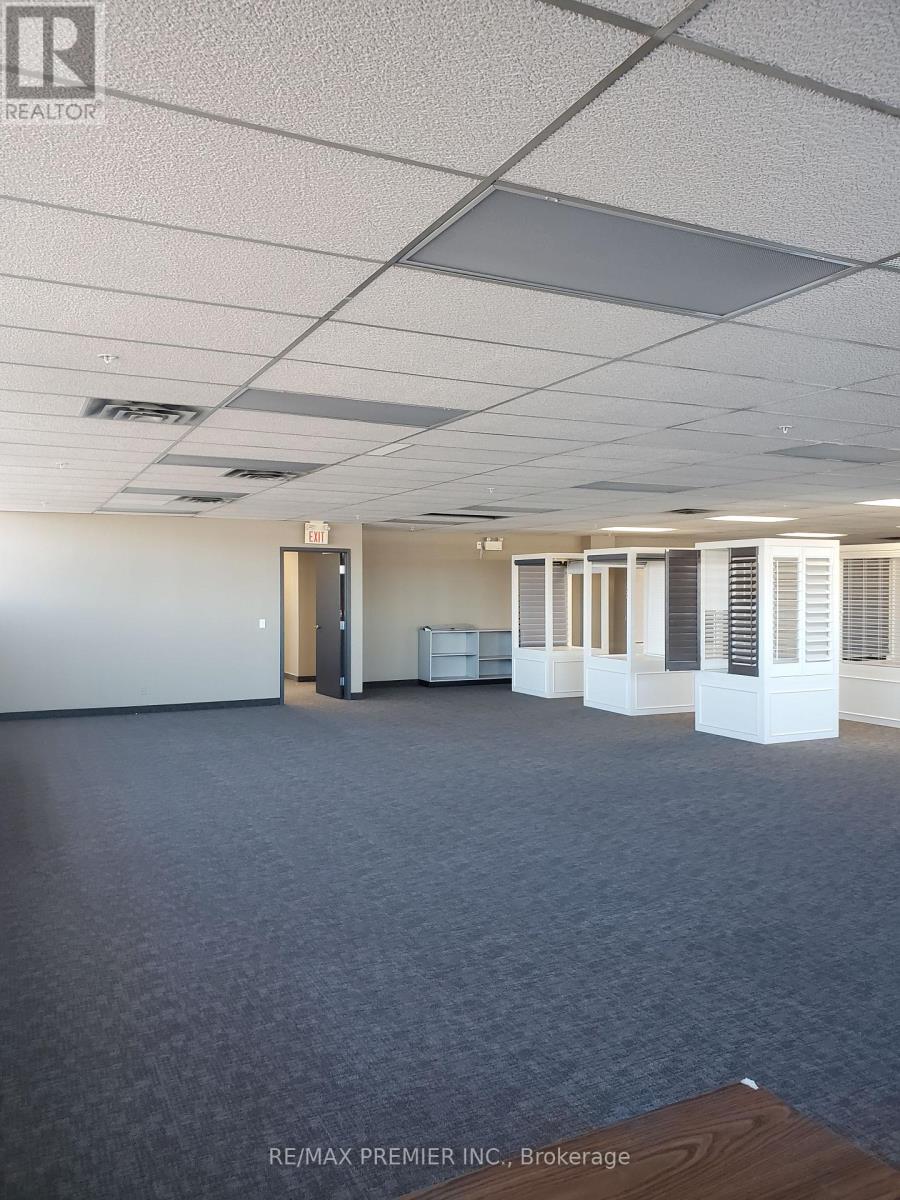 3 - 54 Samor Road, Toronto, Ontario  M6A 1J6 - Photo 15 - W12965368