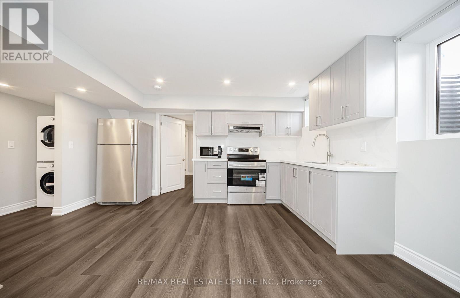 51 Circus Crescent, Brampton, Ontario  L7A 0H1 - Photo 5 - W12965384