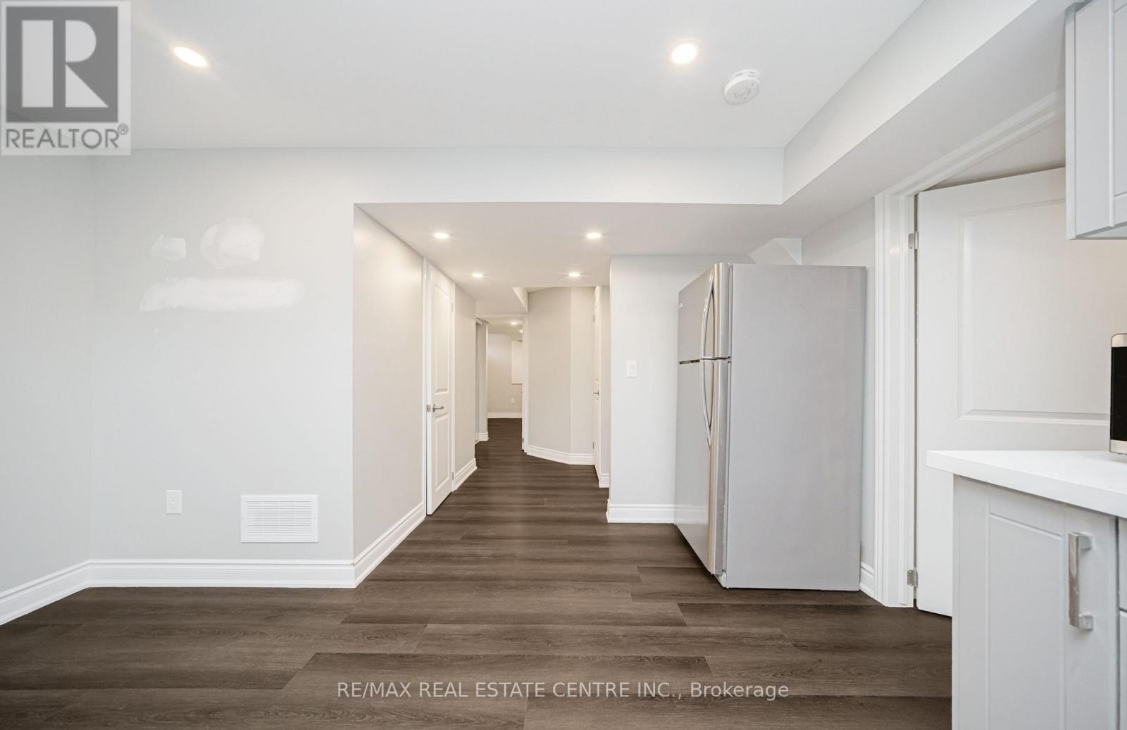 51 Circus Crescent, Brampton, Ontario  L7A 0H1 - Photo 8 - W12965384