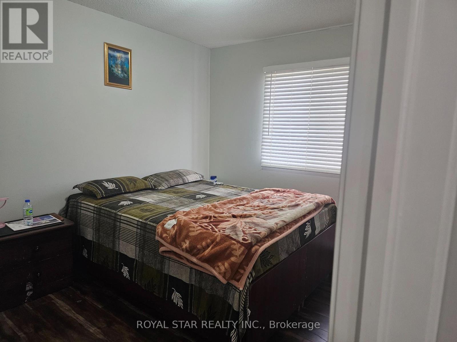 33 Coppermill Drive, Brampton, Ontario  L7A 1N1 - Photo 11 - W12965408