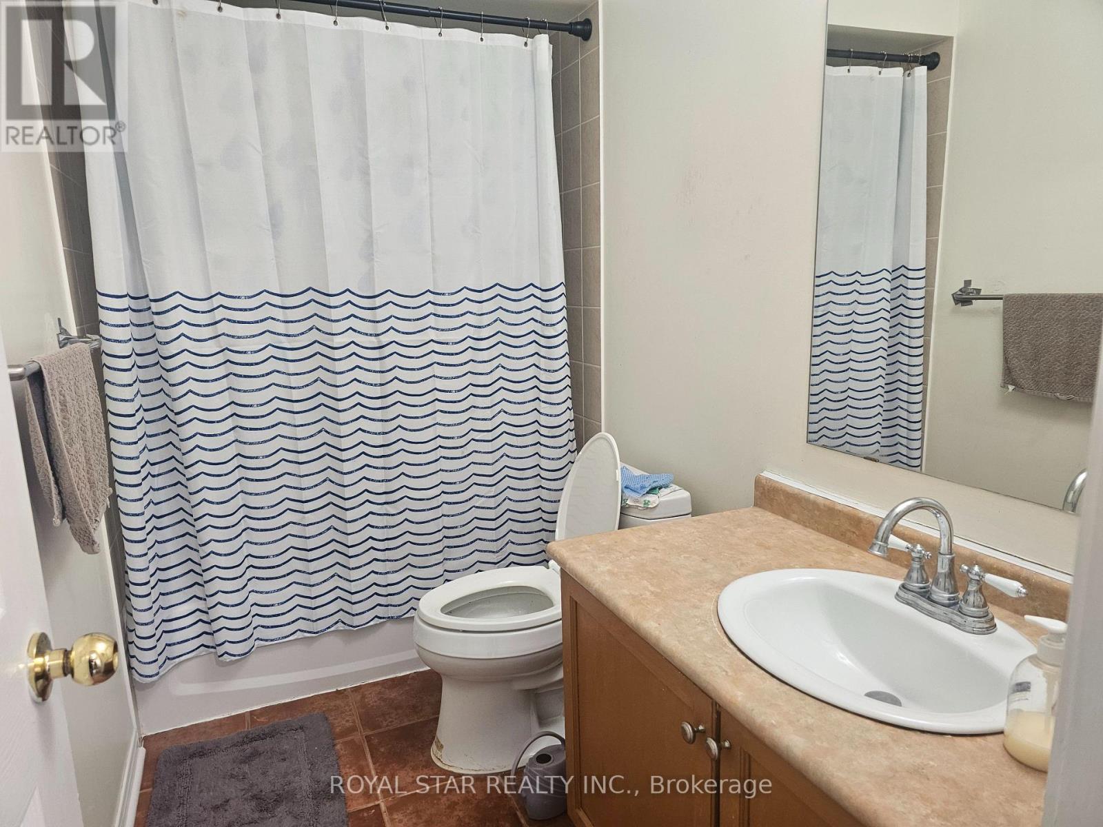 33 Coppermill Drive, Brampton, Ontario  L7A 1N1 - Photo 12 - W12965408