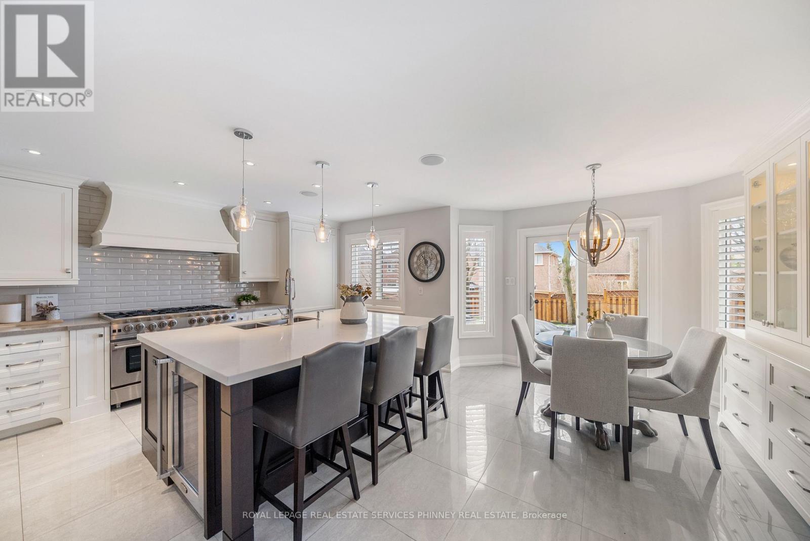 2400 Eden Valley Drive, Oakville, Ontario  L6H 6K9 - Photo 10 - W12965414