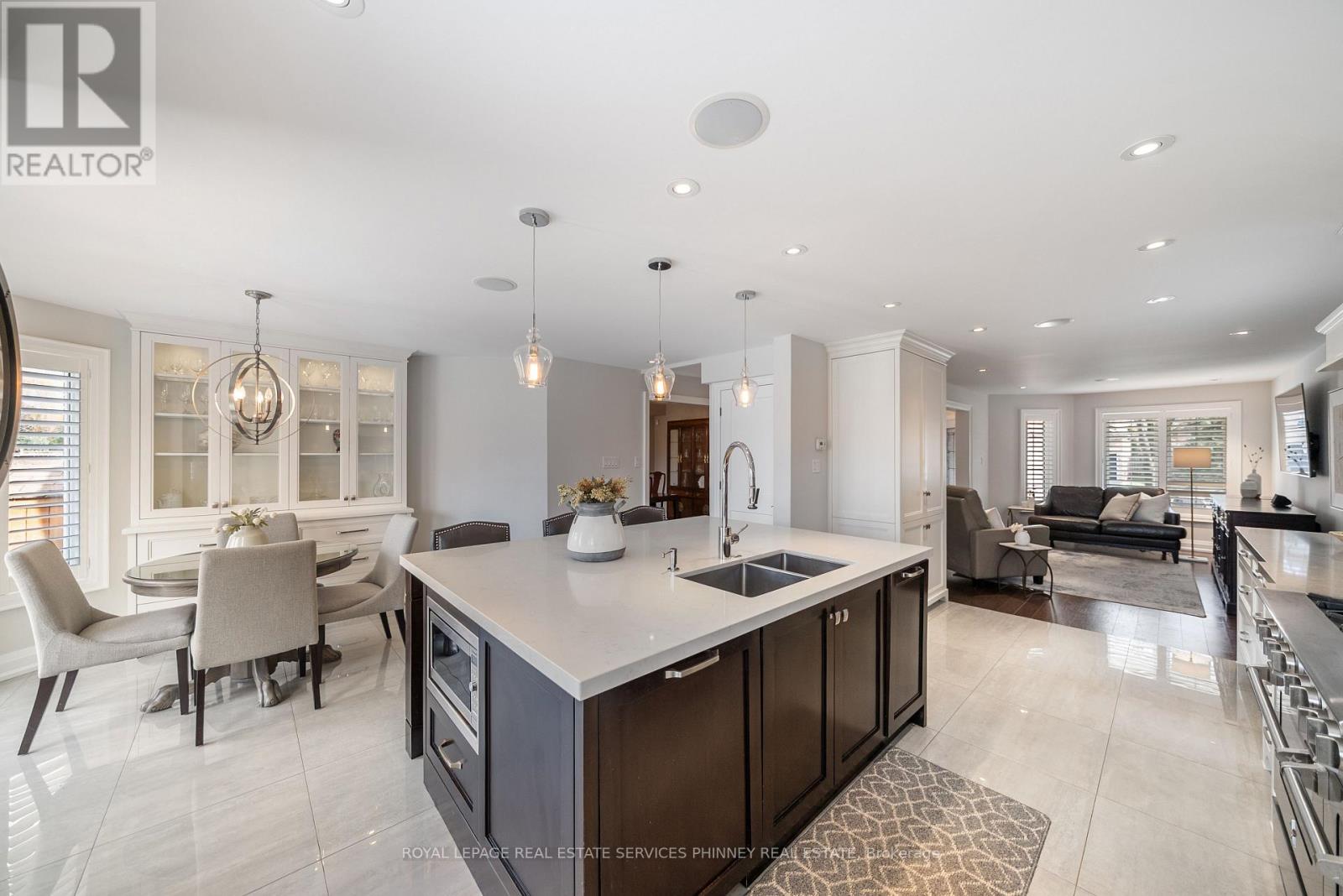 2400 Eden Valley Drive, Oakville, Ontario  L6H 6K9 - Photo 14 - W12965414