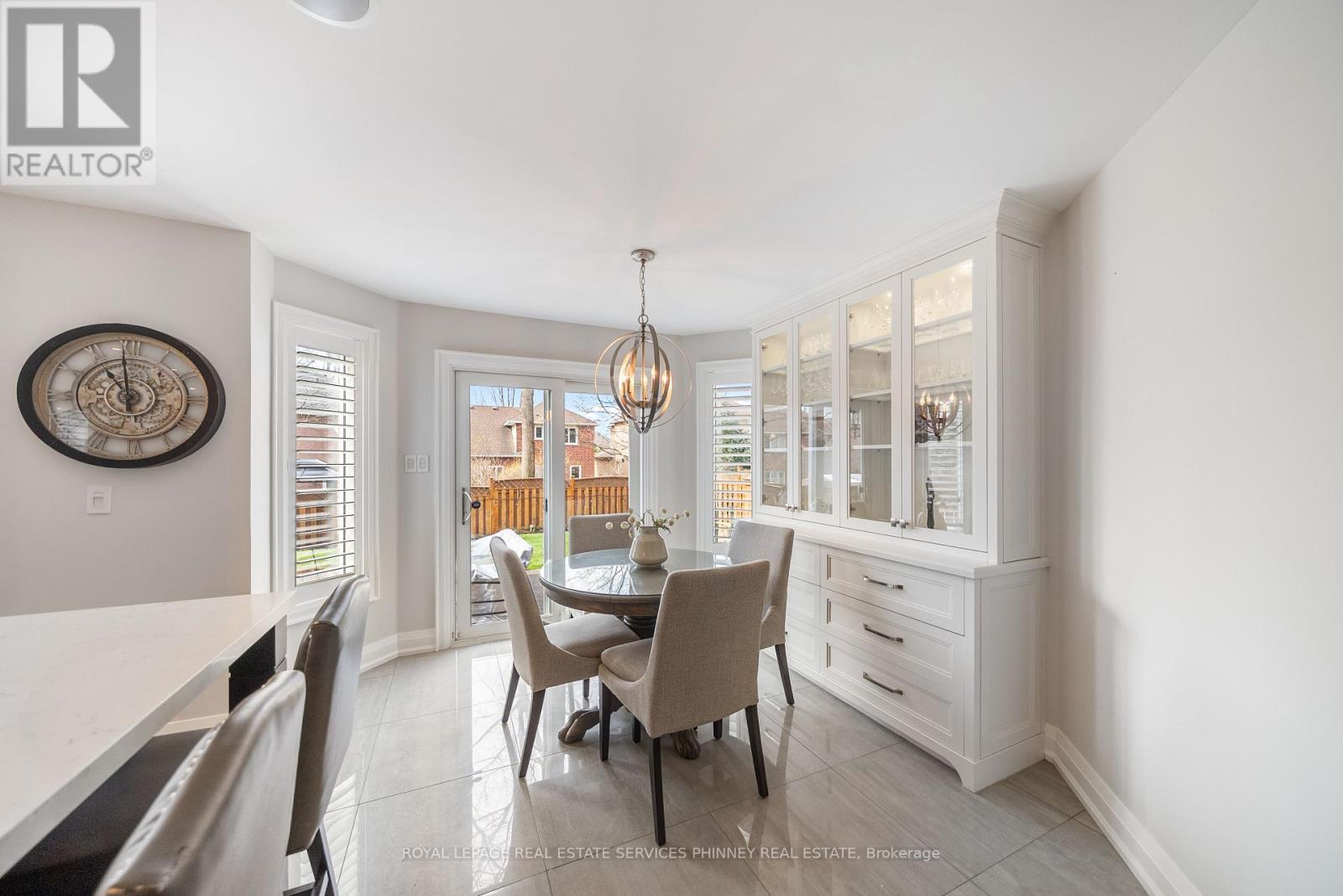 2400 Eden Valley Drive, Oakville, Ontario  L6H 6K9 - Photo 16 - W12965414