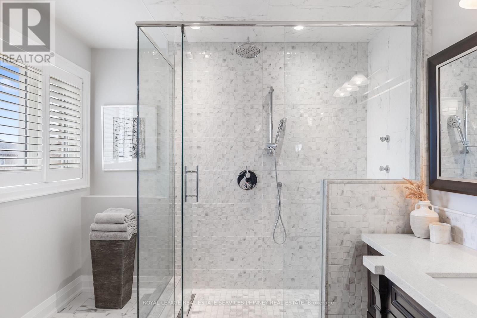 2400 Eden Valley Drive, Oakville, Ontario  L6H 6K9 - Photo 26 - W12965414