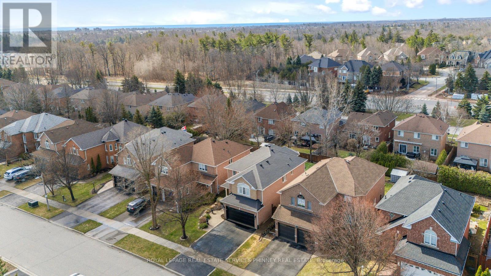 2400 Eden Valley Drive, Oakville, Ontario  L6H 6K9 - Photo 48 - W12965414