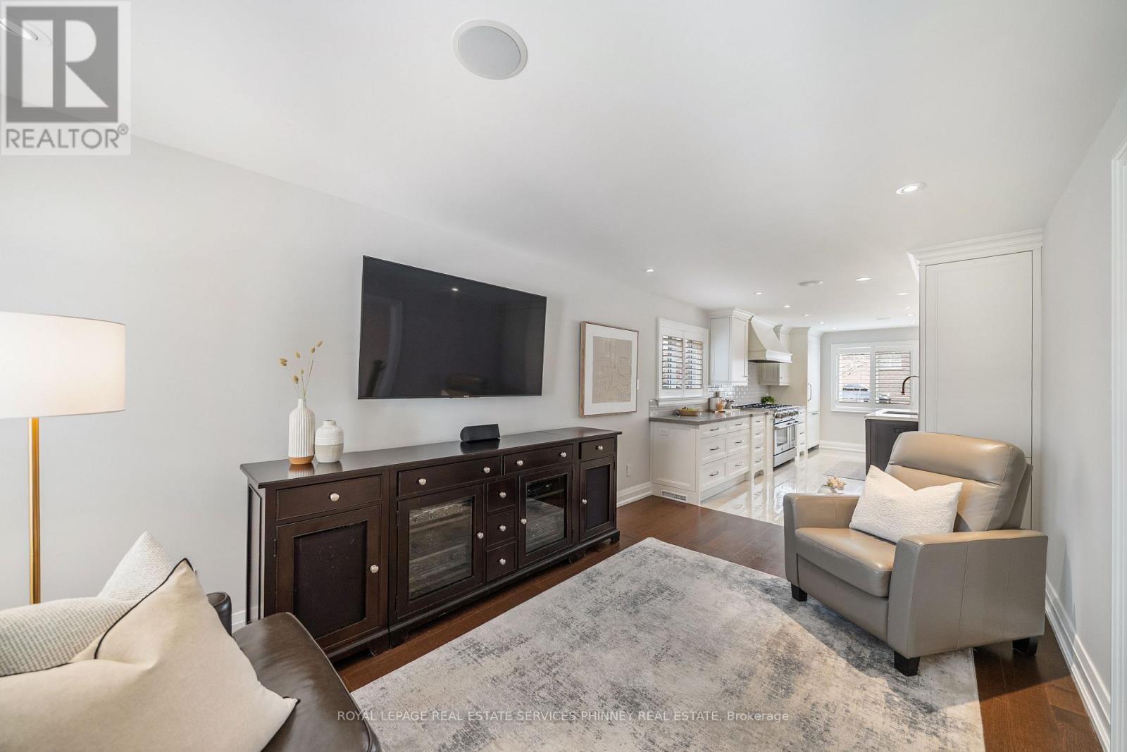 2400 Eden Valley Drive, Oakville, Ontario  L6H 6K9 - Photo 6 - W12965414