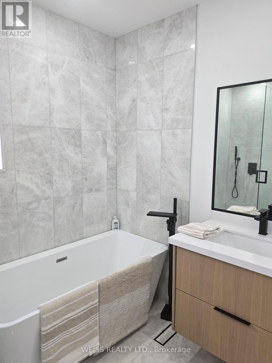 199 Glengarry Avenue, Toronto, Ontario  M5M 1E1 - Photo 17 - C12964770