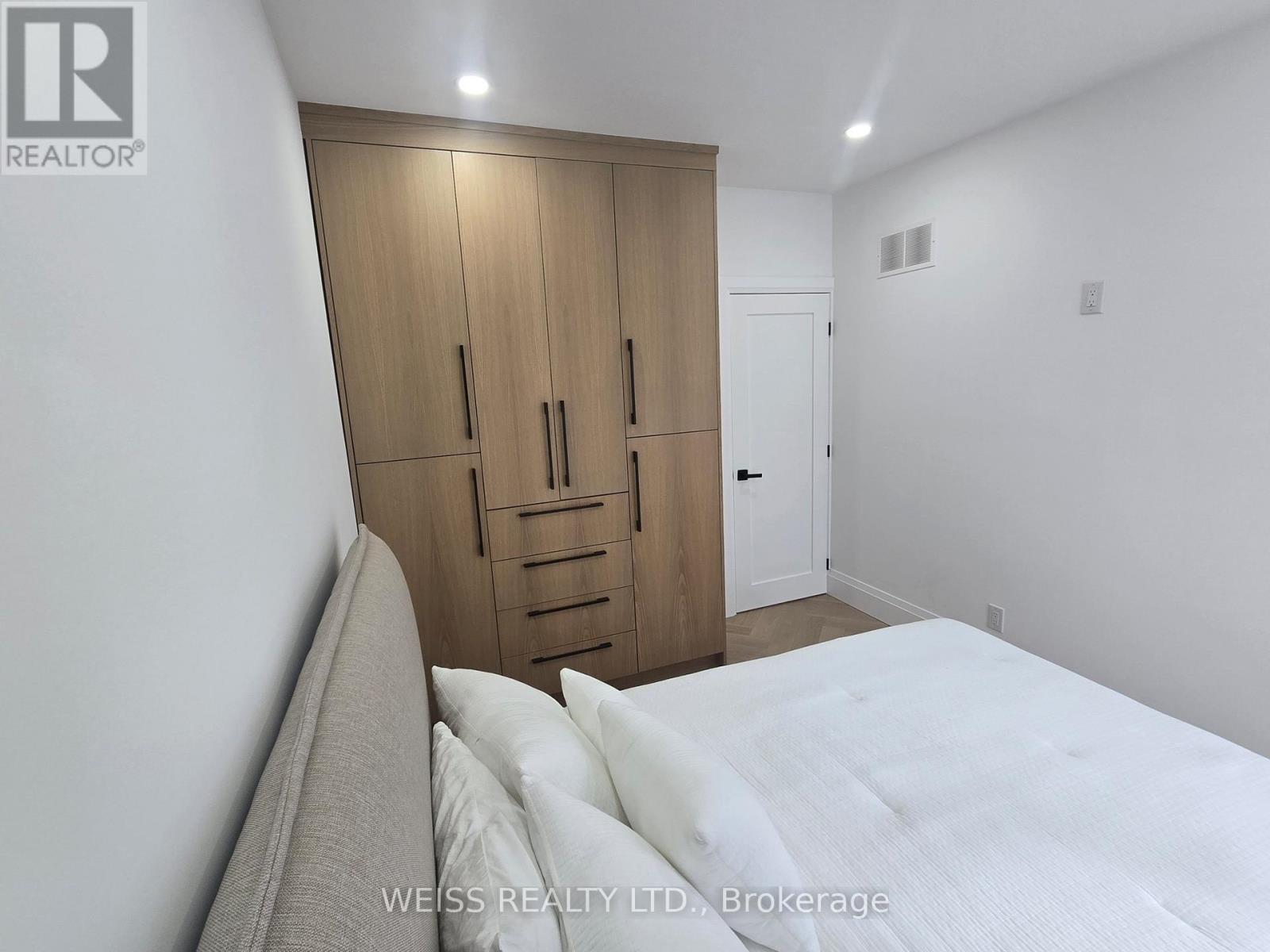 199 Glengarry Avenue, Toronto, Ontario  M5M 1E1 - Photo 21 - C12964770