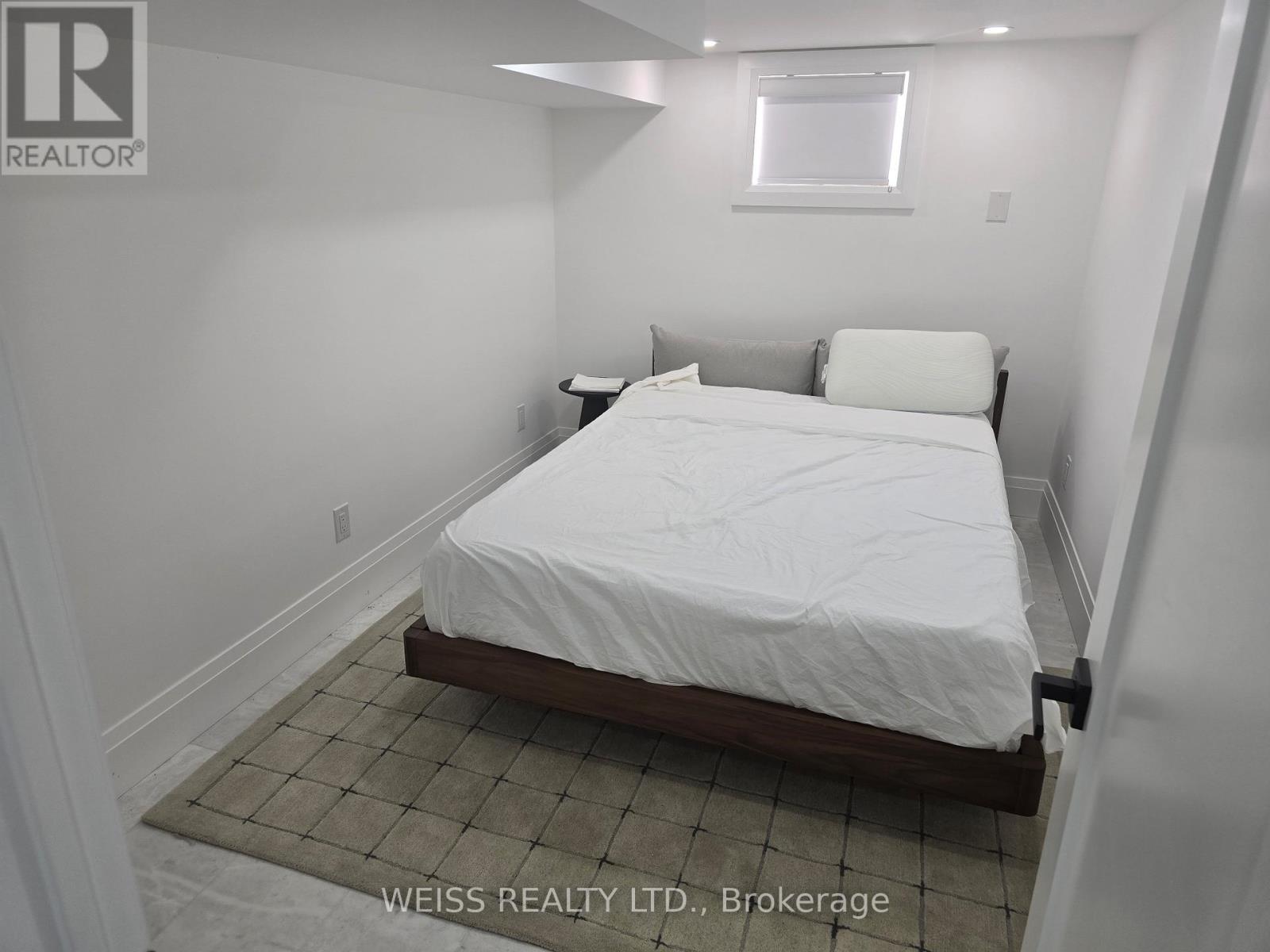 199 Glengarry Avenue, Toronto, Ontario  M5M 1E1 - Photo 24 - C12964770