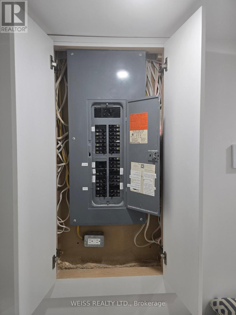 199 Glengarry Avenue, Toronto, Ontario  M5M 1E1 - Photo 38 - C12964770