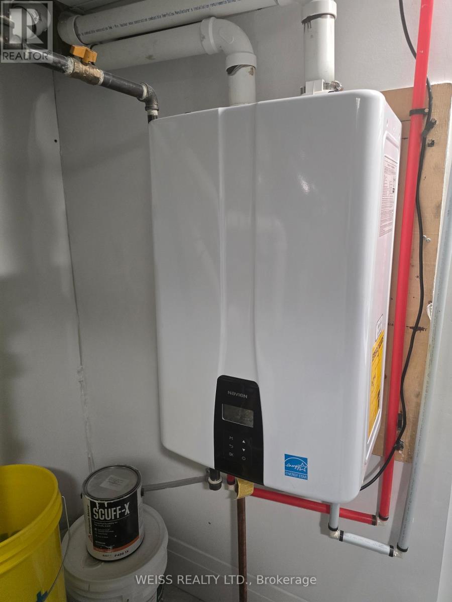 199 Glengarry Avenue, Toronto, Ontario  M5M 1E1 - Photo 37 - C12964770