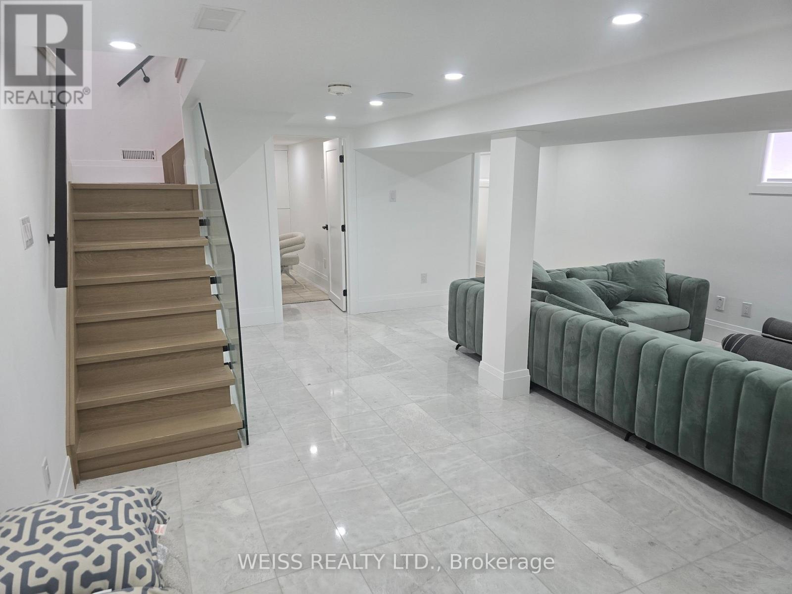 199 Glengarry Avenue, Toronto, Ontario  M5M 1E1 - Photo 31 - C12964770