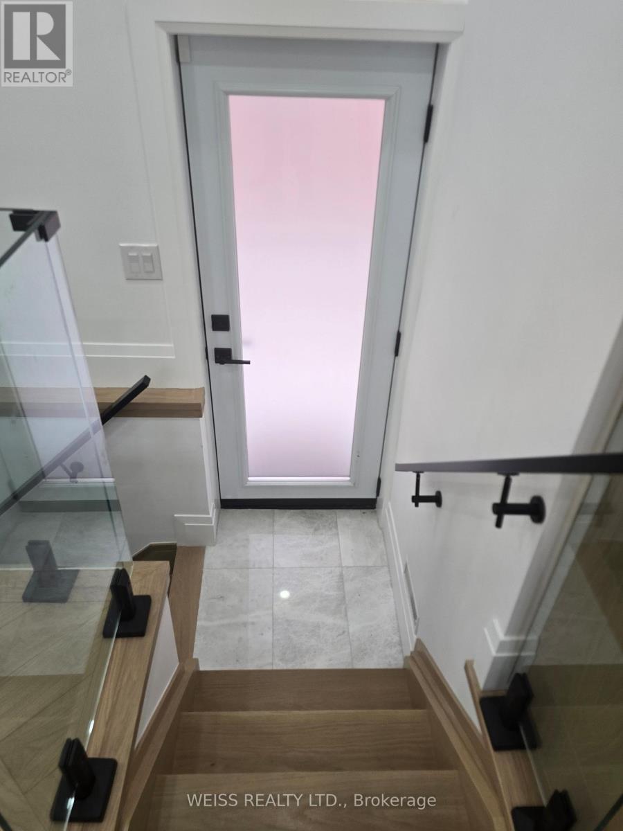 199 Glengarry Avenue, Toronto, Ontario  M5M 1E1 - Photo 41 - C12964770