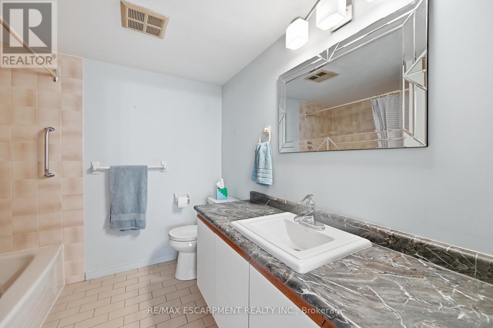 808 - 1270 Maple Crossing Boulevard, Burlington, Ontario  L7S 2J3 - Photo 25 - W12906474