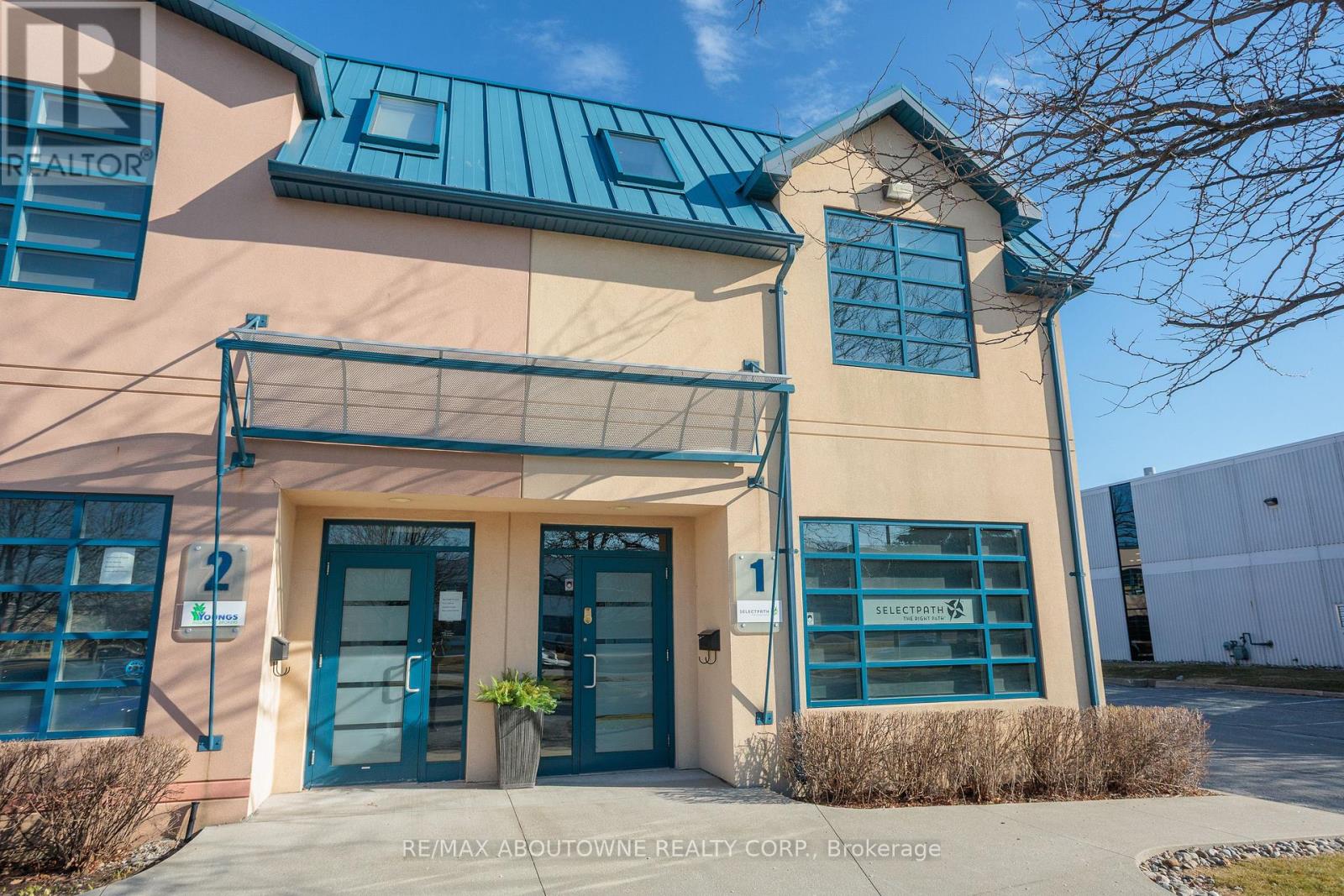 1 - 1464 Cornwall Road, Oakville, Ontario  L6J 7W5 - Photo 3 - W12909098