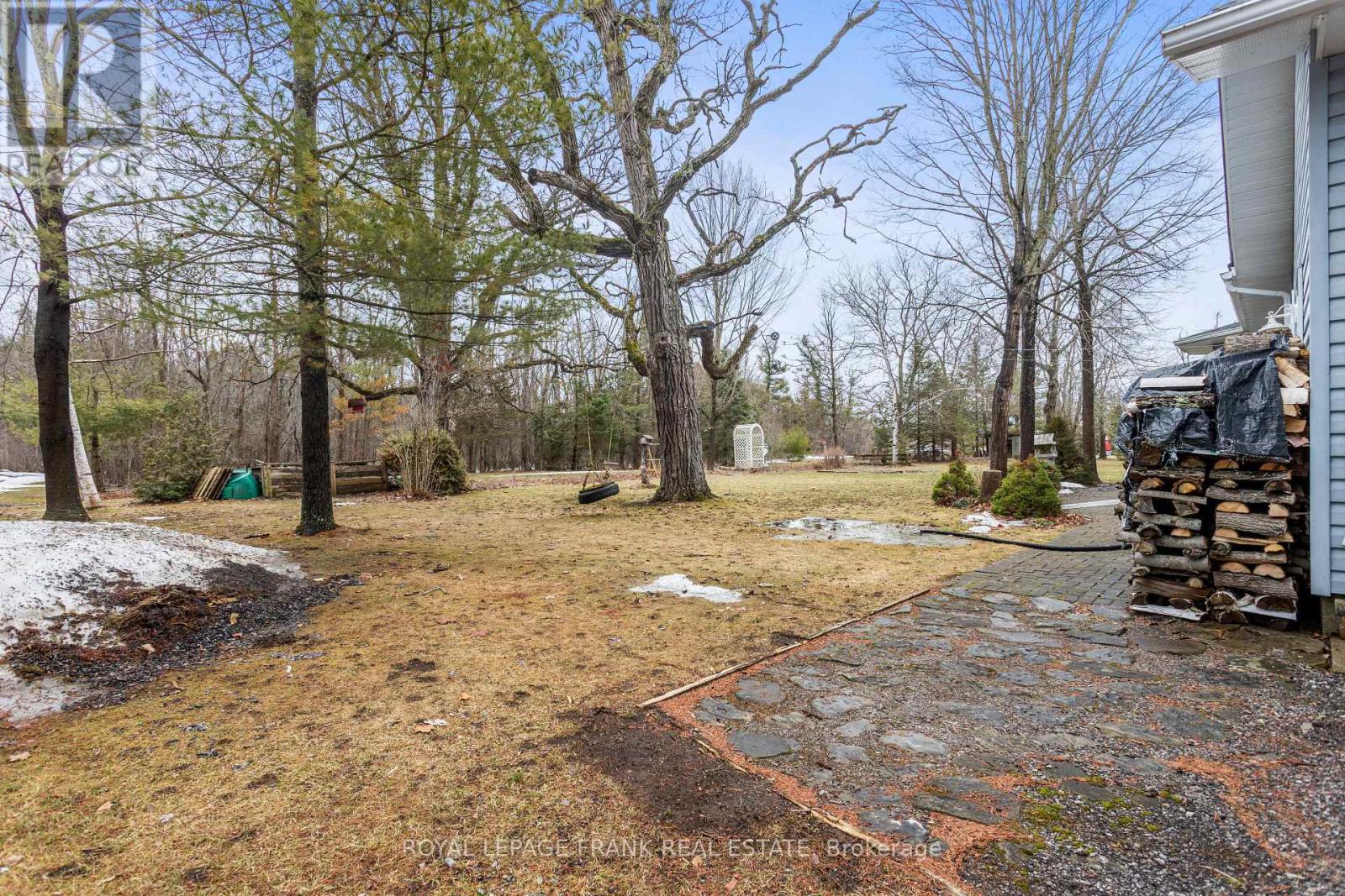 321 County Rd 24 Road, Kawartha Lakes (Verulam), Ontario  K0M 1A0 - Photo 35 - X12963284