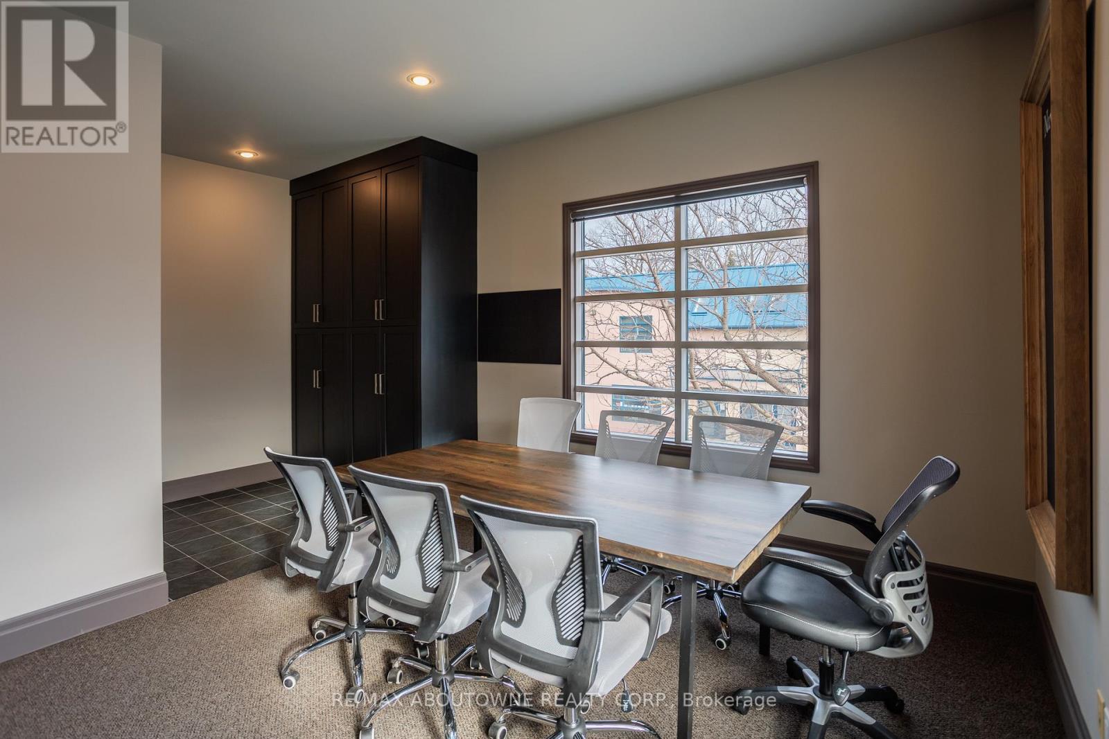 1 - 1464 Cornwall Road, Oakville, Ontario  L6J 7W5 - Photo 11 - W12909298