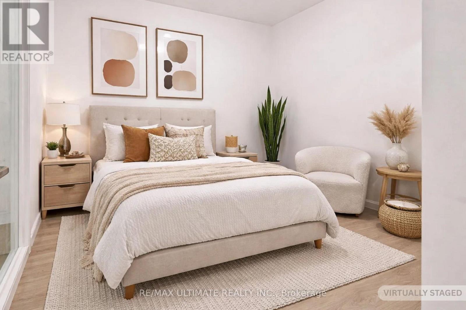 515 - 8 WIDMER STREET, Toronto, Ontario