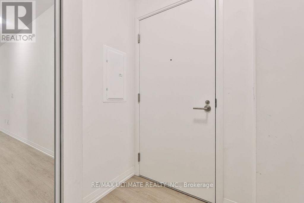 515 - 8 Widmer Street, Toronto, Ontario  M5V 2E7 - Photo 4 - C12955852