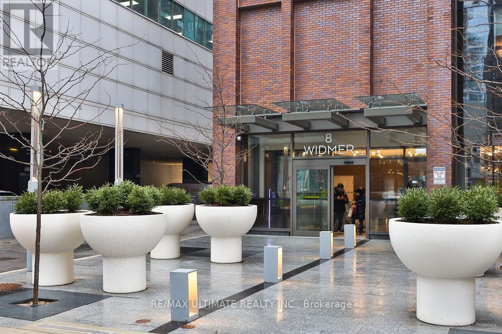 515 - 8 Widmer Street, Toronto, Ontario  M5V 2E7 - Photo 3 - C12955852