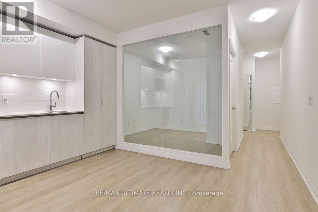 515 - 8 Widmer Street, Toronto, Ontario  M5V 2E7 - Photo 18 - C12955852