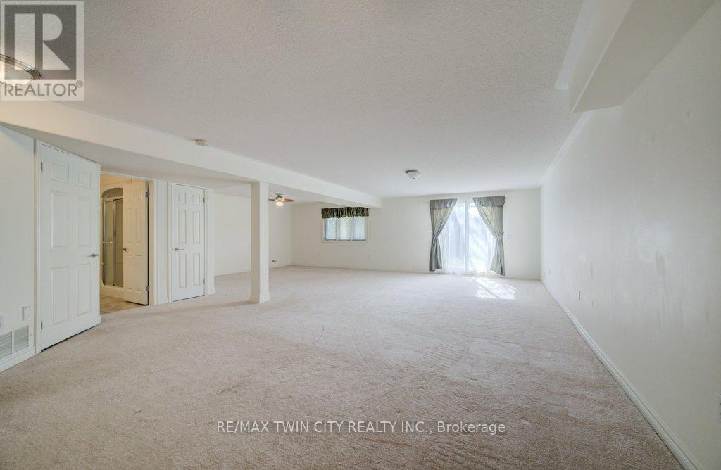 17 - 20 Isherwood Avenue, Cambridge, Ontario  N1R 8P9 - Photo 20 - X12964974