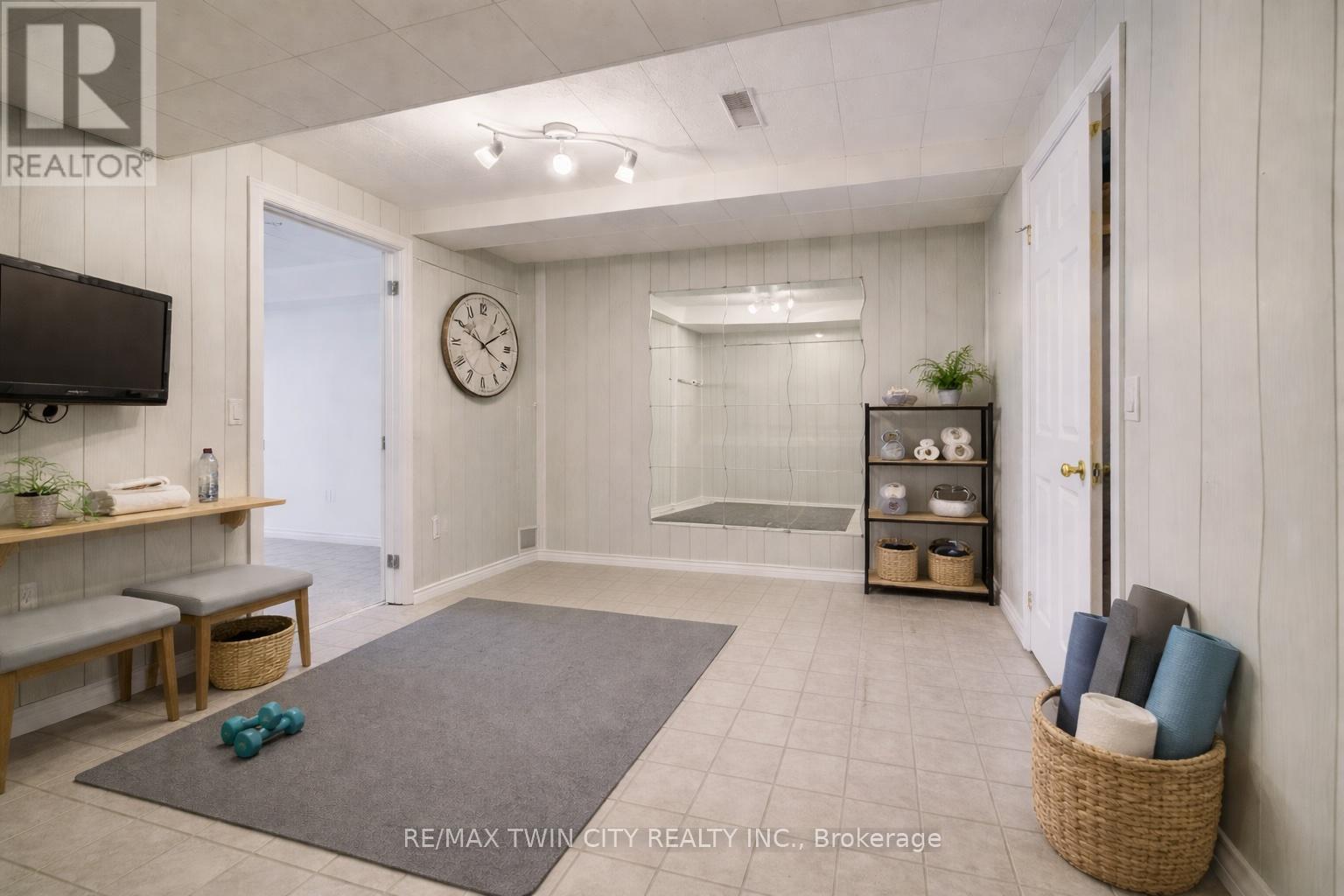 17 - 20 Isherwood Avenue, Cambridge, Ontario  N1R 8P9 - Photo 24 - X12964974