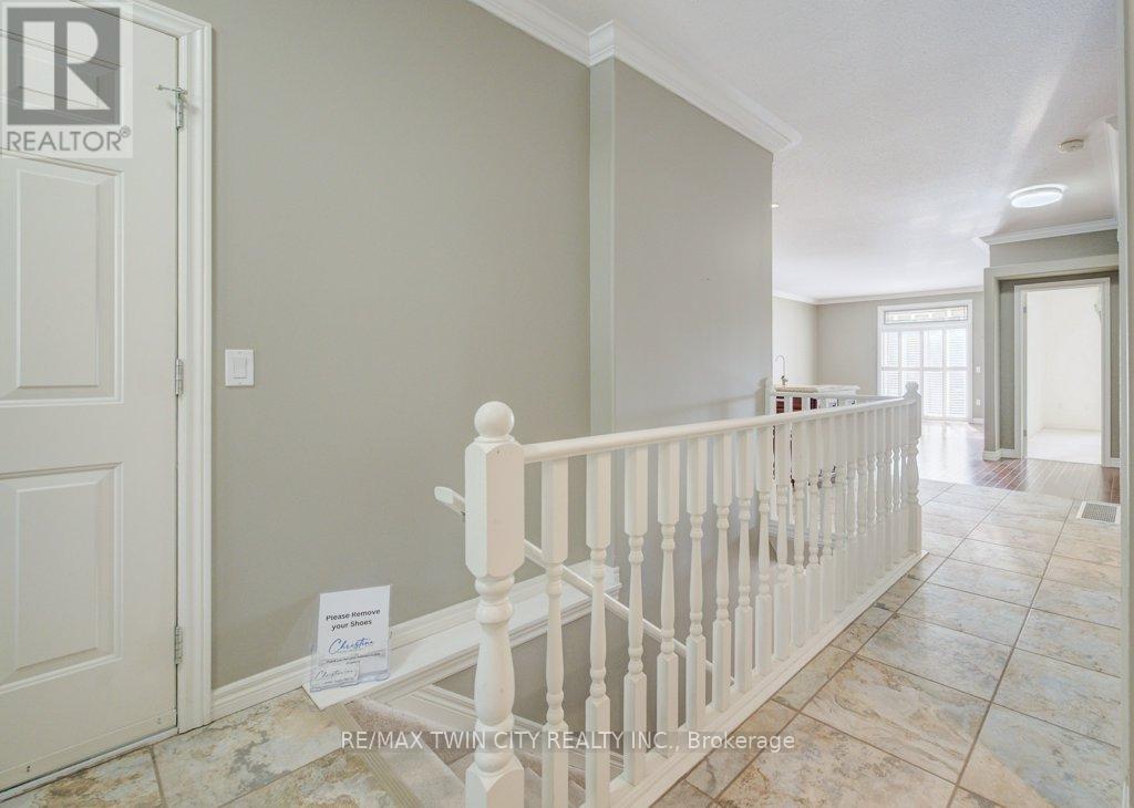 17 - 20 Isherwood Avenue, Cambridge, Ontario  N1R 8P9 - Photo 3 - X12964974