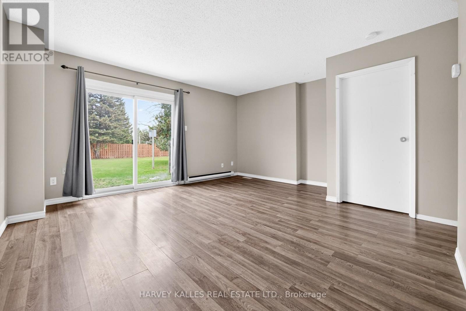 56 - 135 Chalmers Street S, Cambridge, Ontario  N1R 6M2 - Photo 12 - X12964978