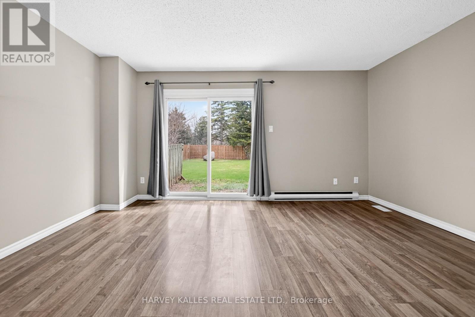 56 - 135 Chalmers Street S, Cambridge, Ontario  N1R 6M2 - Photo 13 - X12964978