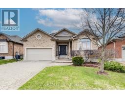 175 STONECROFT WAY, Wilmot, Ontario
