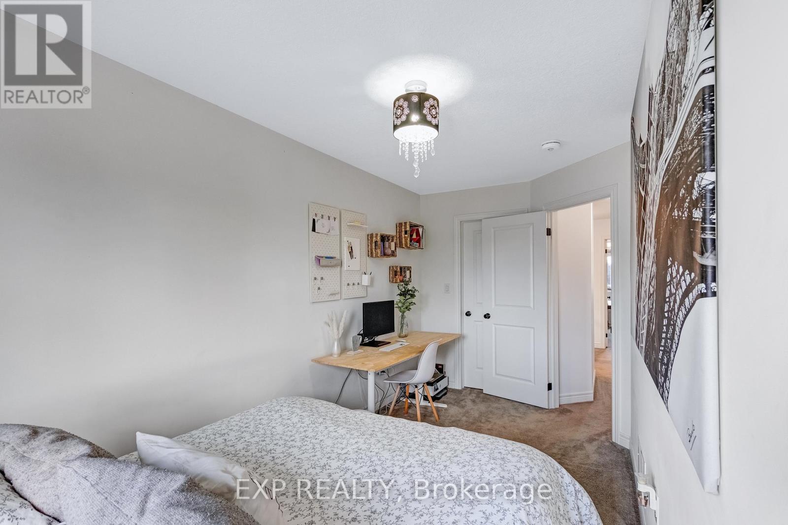 688 Dunn Avenue, Hamilton, Ontario  L8H 6M6 - Photo 8 - X12965022