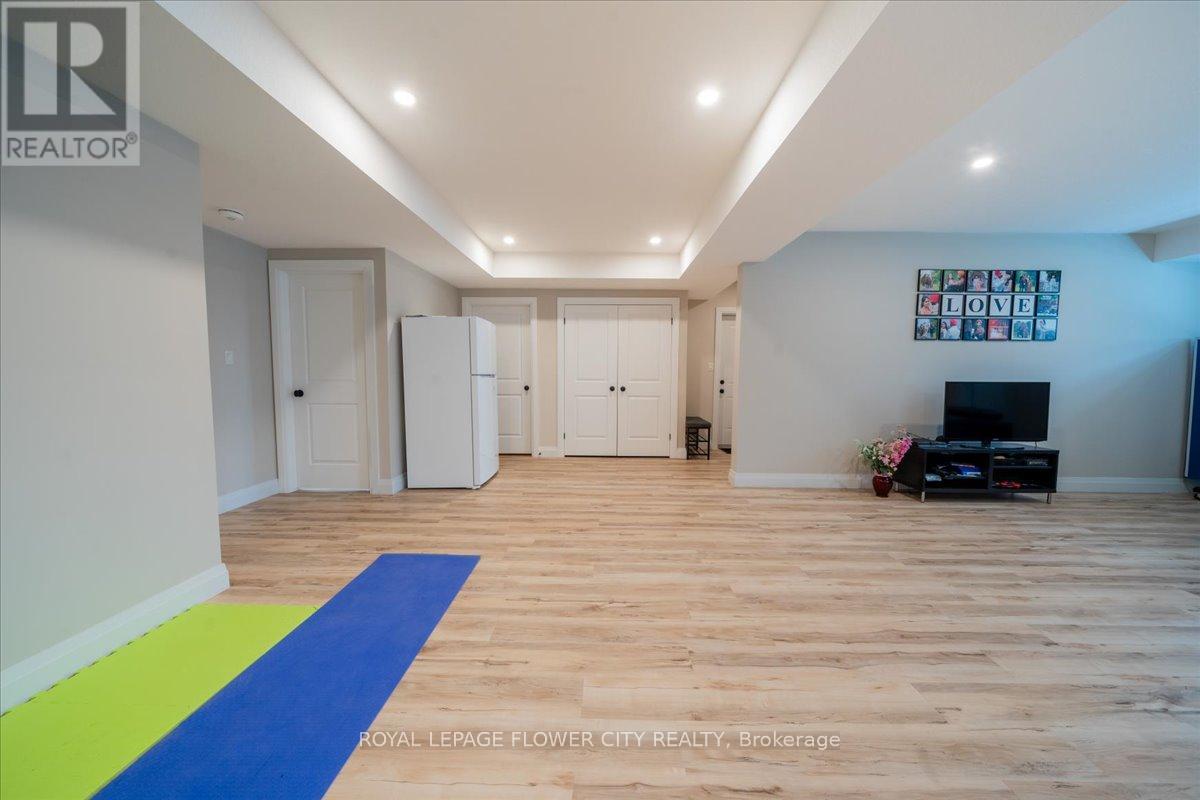 430 Wellington Street E, Wellington North, Ontario  N0G 2L4 - Photo 26 - X12965078